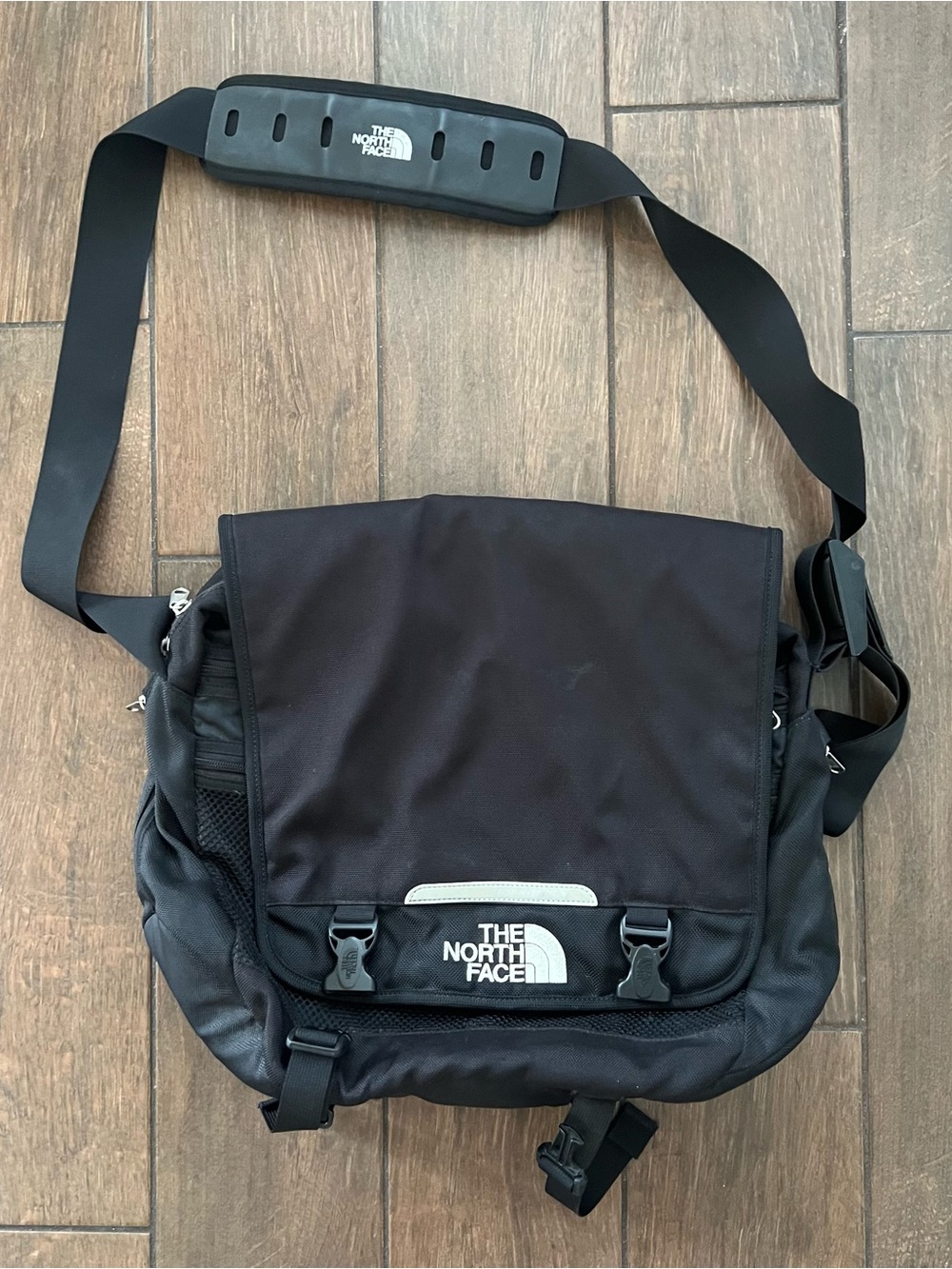 The North Face Laptop Messenger Bag Unisex Black Multi Pockets